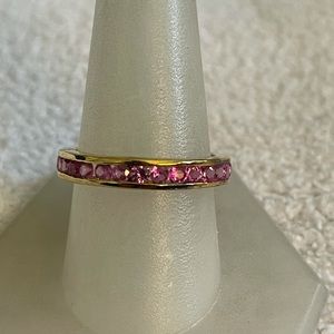 Ring anniversary band